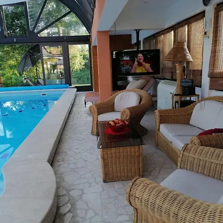 Deluxe Coast River Sarajevo Visoko