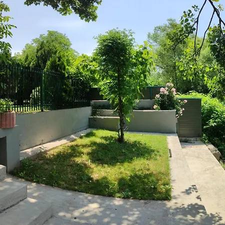 Deluxe Coast River Sarajevo * Visoko